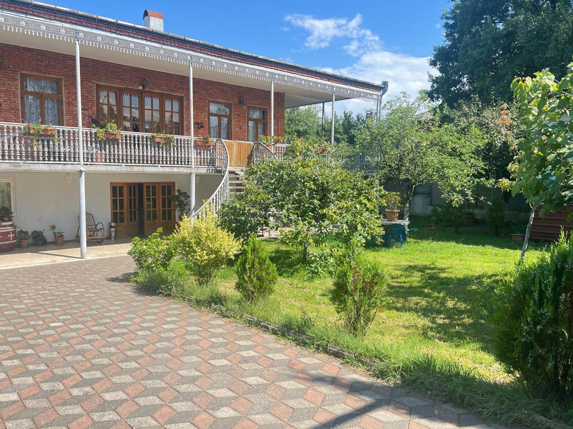 Guesthouse Zedafoni Zestafoni Εξωτερικό φωτογραφία