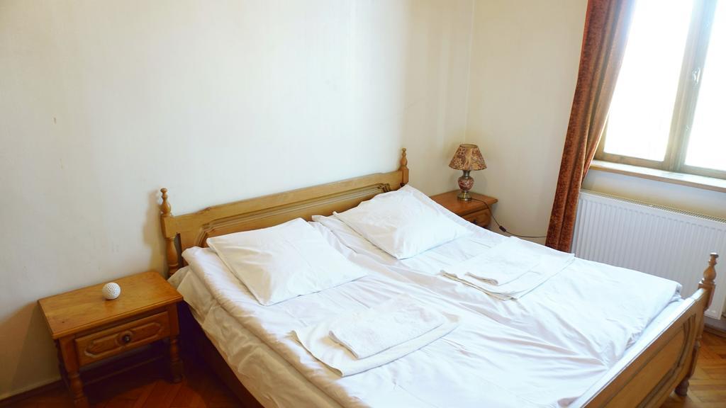 Guesthouse Zedafoni Zestafoni Εξωτερικό φωτογραφία