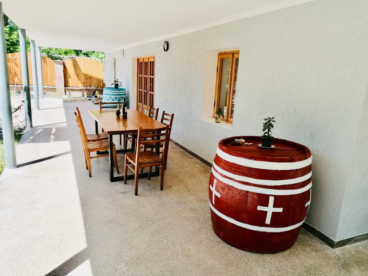 Guesthouse Zedafoni Zestafoni Εξωτερικό φωτογραφία