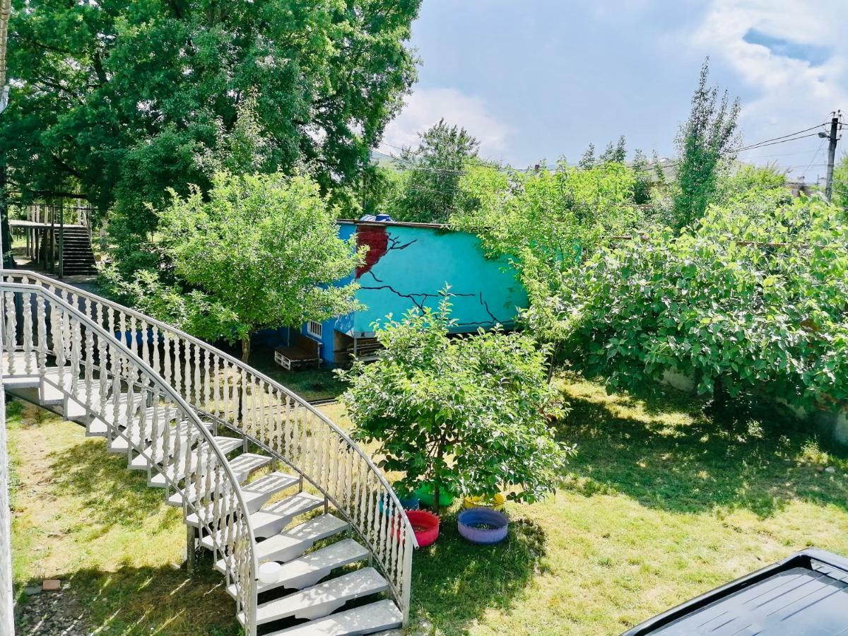 Guesthouse Zedafoni Zestafoni Εξωτερικό φωτογραφία