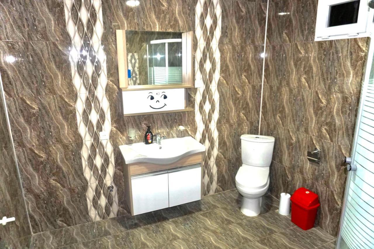 Guesthouse Zedafoni Zestafoni Εξωτερικό φωτογραφία
